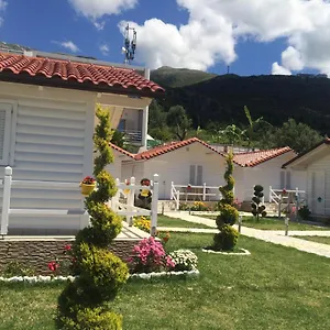 Lodge Vela E Bardhe, Dhërmi
